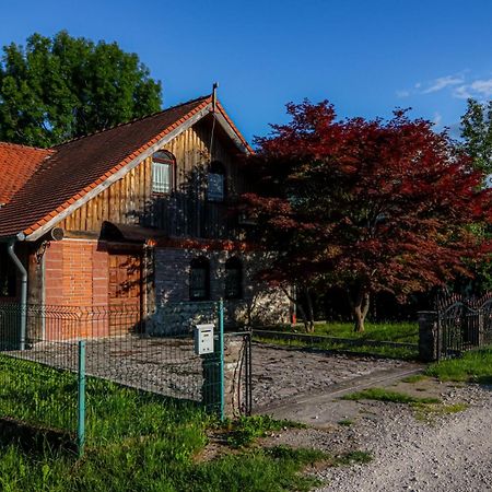 Holiday Home Iman Ripac Bagian luar foto